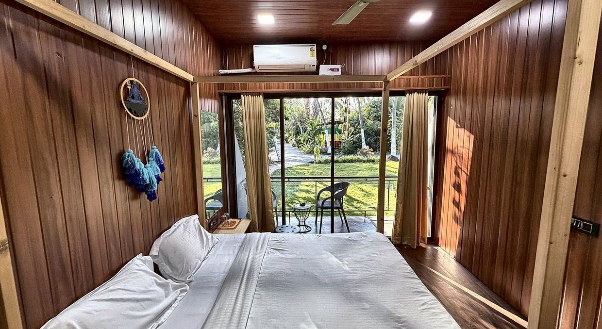 Queen Size Room